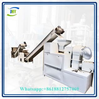 The fully automatic soap processing machine saves labor.